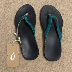 OluKai Flip Flop Black and Teal Sandals